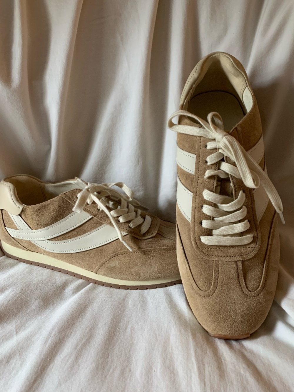 Vince 'Oasis Suede & Leather Runner Sneaker'